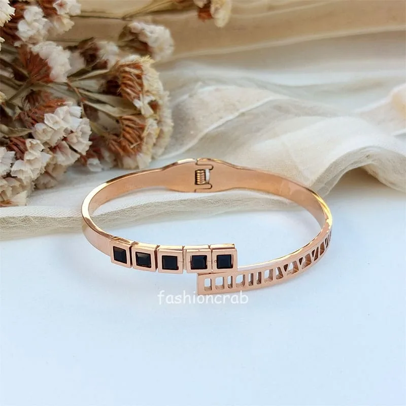 Black Stone Anti-Tarnish Bracelet - Rose Gold
