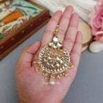 Rashmika Kundan Maang Tikka