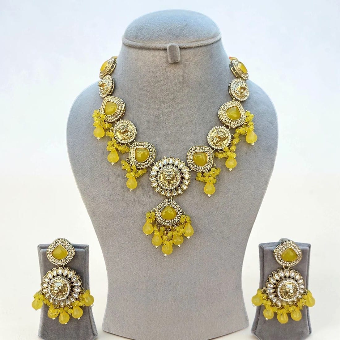 Inayat Kundan Necklace - Yellow